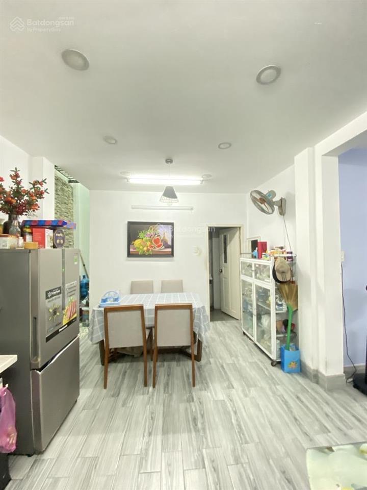 Giảm sốc 300tr chỉ còn 8.9 tỷ  ngay khu trung tâm gò vấp  hẻm thông tứ tung  dọn vào ở ngay!!!