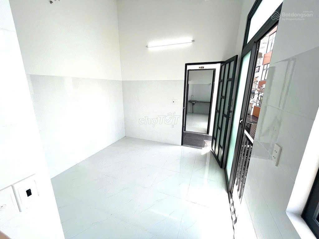 Phòng trọ mới xây 100%  ngay trung tâm gò vấp  chỉ 3tr6/phòng  dọn vào ở ngay!!!