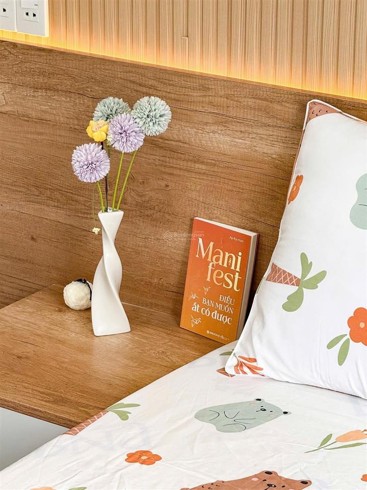 Nhà khu cực vip. bạch đằng, bình thạnh  gần ngã 4 hàng xanh  ngang 6m  4 tầng chỉ 5,45 tỷ tl