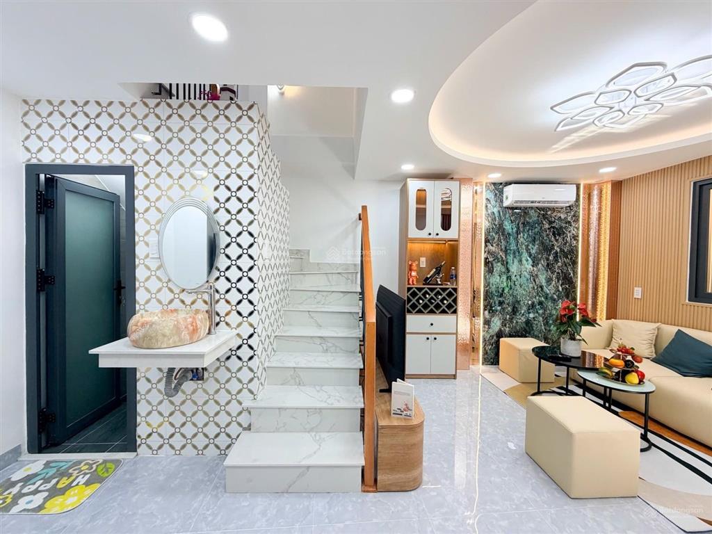 Nhà khu cực vip. bạch đằng, bình thạnh  gần ngã 4 hàng xanh  ngang 6m  4 tầng chỉ 5,45 tỷ tl