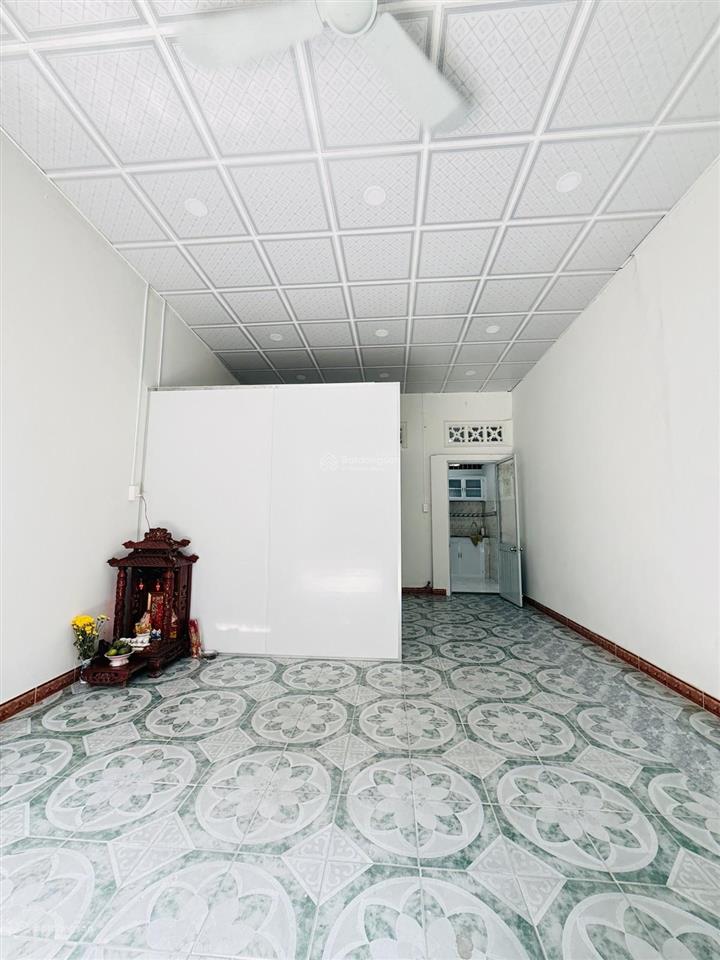 Nhà đáng tiền. trần quốc tuấn, gv  hẻm 4m  khu hạnh thông  nở hậu  ngang 5m5, 3tỷ6 tl tốt