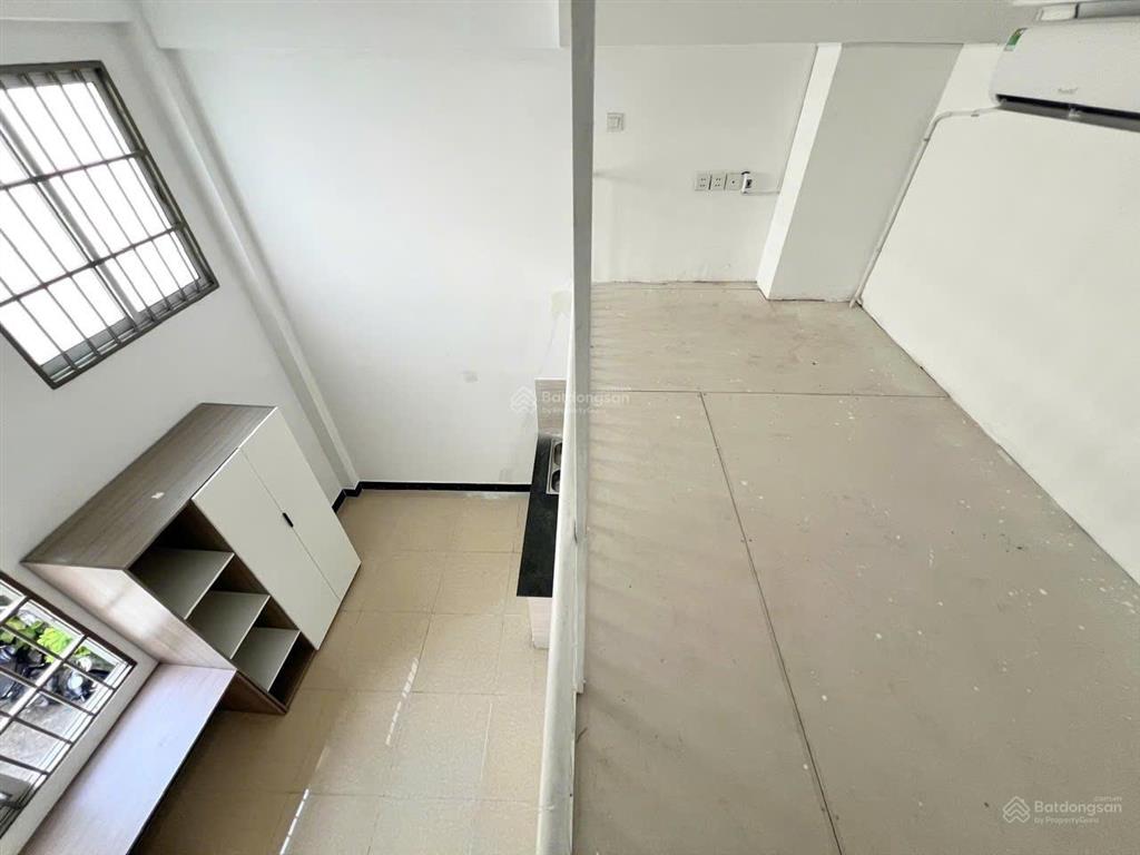Phòng trên đường 566 nguyễn thái sơn, p5, gò vấp. giáp đại học công nghiệp và văn lang