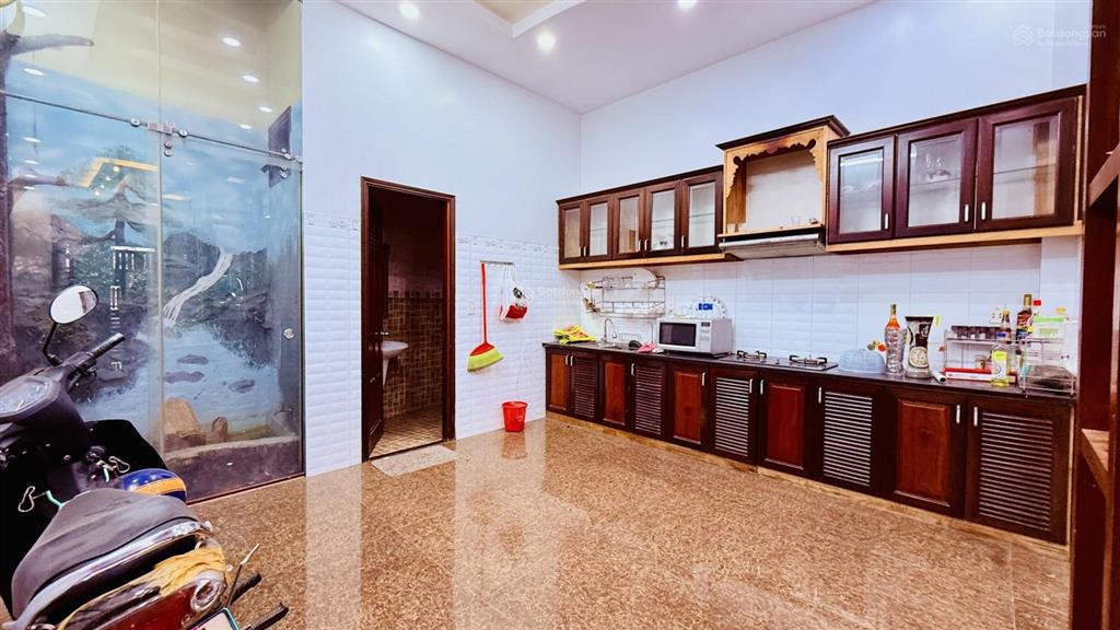 Nhà đẹp. phan huy ích, gò vấp  xe hơi vô nhà  2 mặt tiền hiếm  xe tải 10m chỉ 9t còn tl