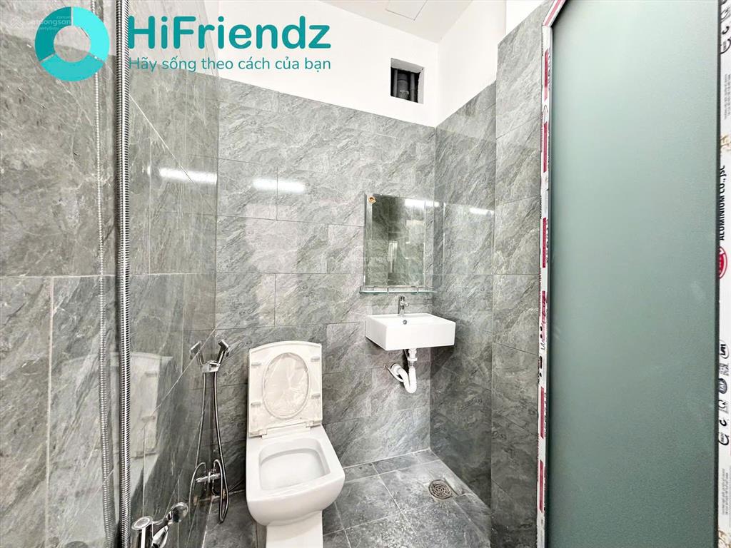Phòng trọ vip dương quảng hàm  có thang máy  full nội thất  chỉ 5,3tr