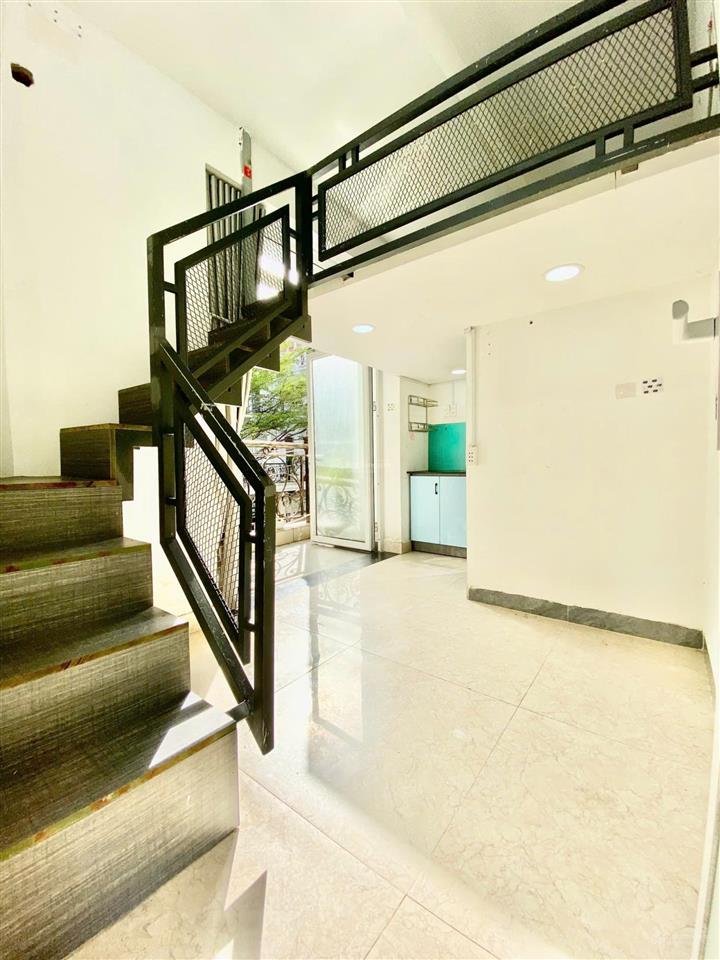 Phòng vip có ban công đón gió  gò vấp  full nội thất  chỉ 4tr