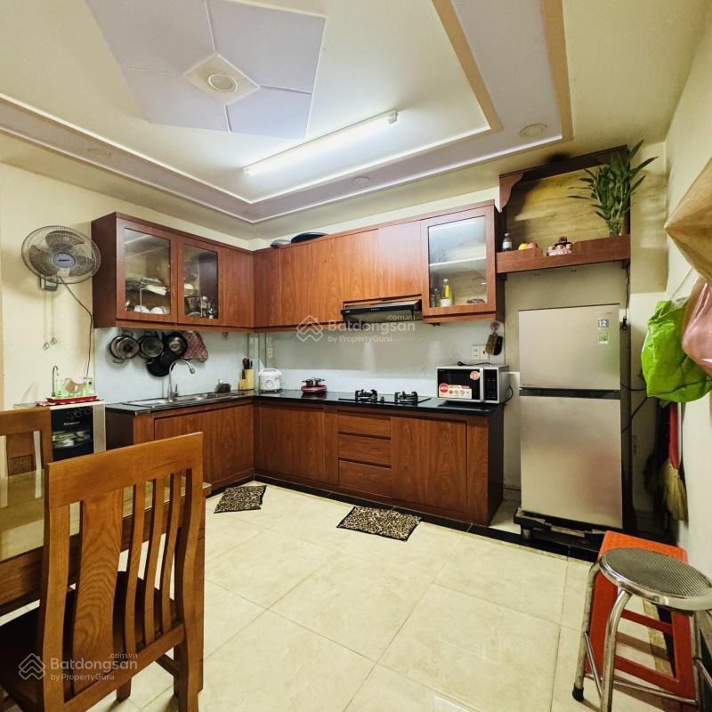 Nhà 2 mặt hẻm oto trung tâm bình thạnh. giá cho thuê 20 triệu/tháng trên đường trần bình trọng