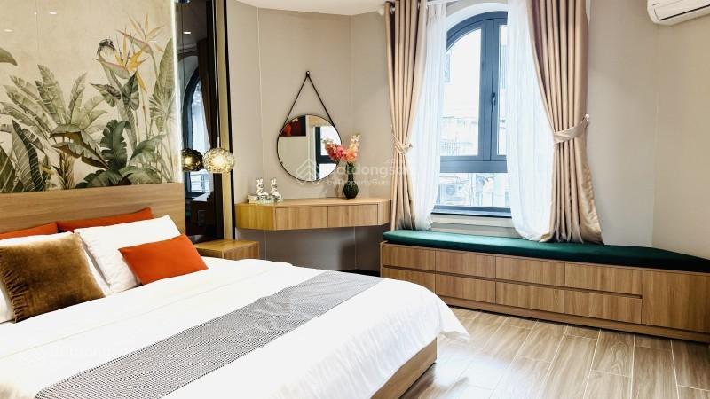 Nhà mới xây 100% lô góc 3 mặt thoáng mát. dt 55m2 trên đường nguyễn văn khối. giá 7,48 tỷ