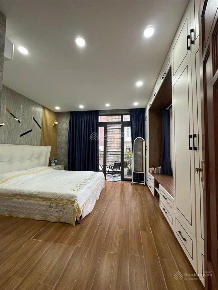 Bán nhà 5 x 12 nở hậu 8m nhà 3 tầng đường cộng hòa hẻm ô tô thông khu lăng cha cả p4 nhỉnh 12 tỷ