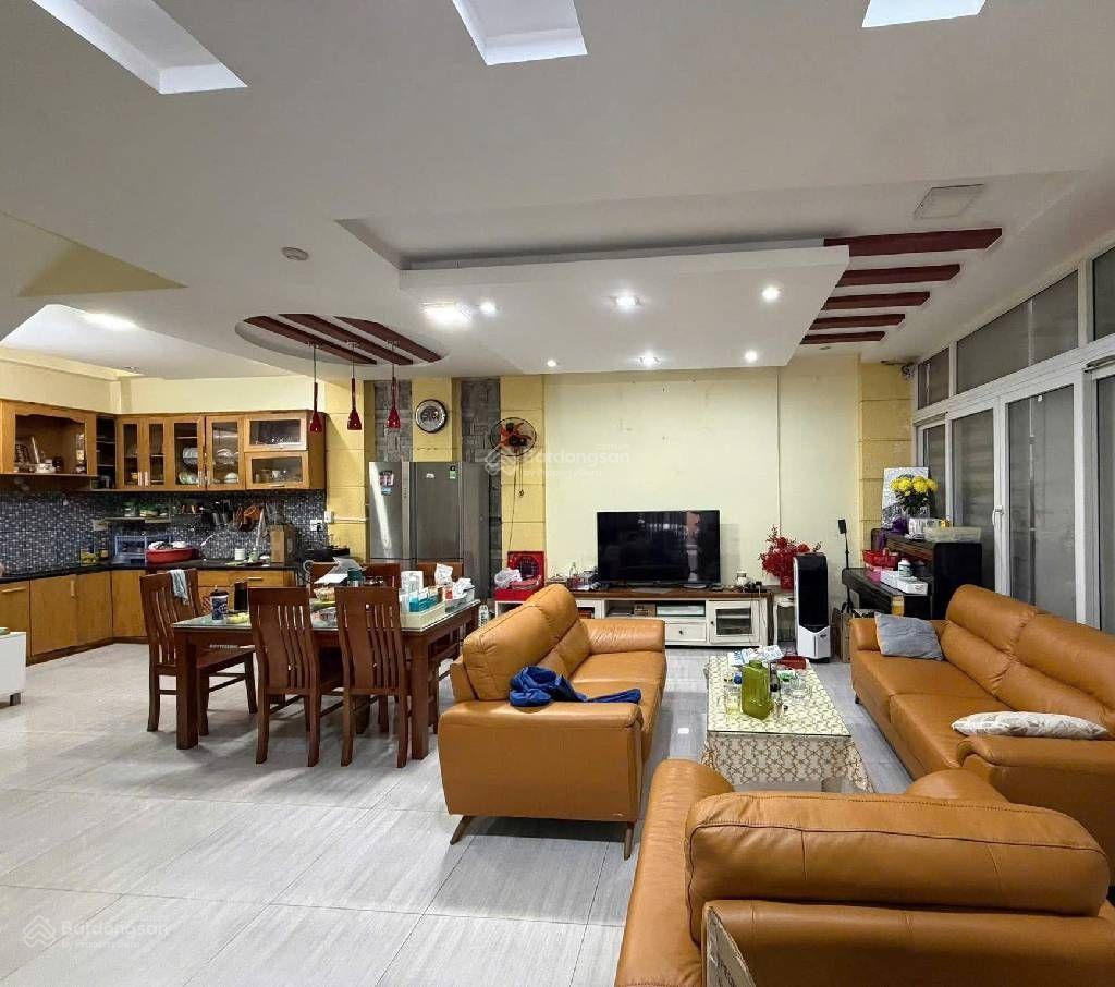 Bán nhà 5 x 12 nở hậu 8m nhà 3 tầng đường cộng hòa hẻm ô tô thông khu lăng cha cả p4 nhỉnh 12 tỷ