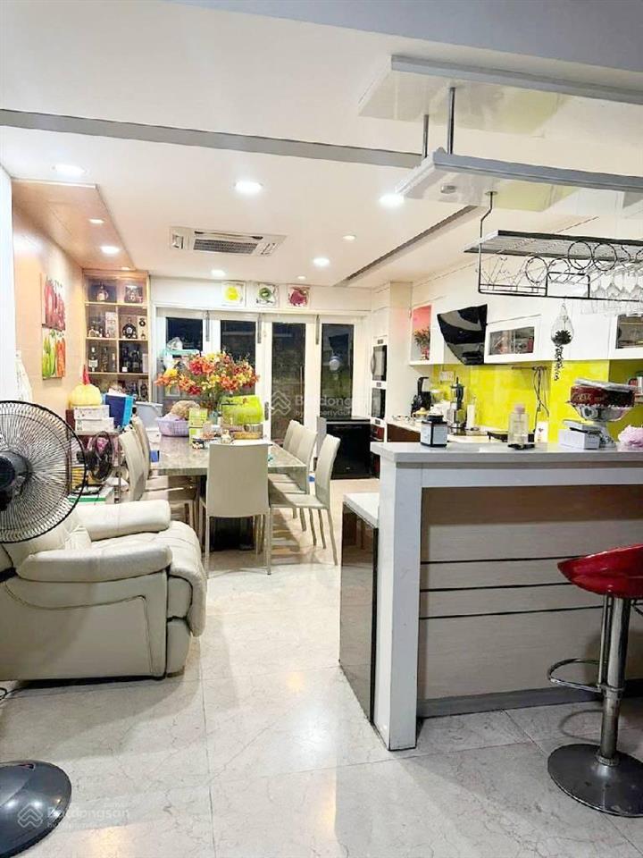 Bán villa nội bộ trường sơn khu sân bay dt 7 x 21 xây 4 tầng 8 pn sang trọng giá rẻ nhỉnh 22 tỷ
