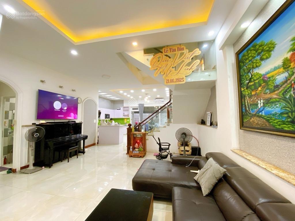 Bán villa nội bộ trường sơn khu sân bay dt 7 x 21 xây 4 tầng 8 pn sang trọng giá rẻ nhỉnh 22 tỷ