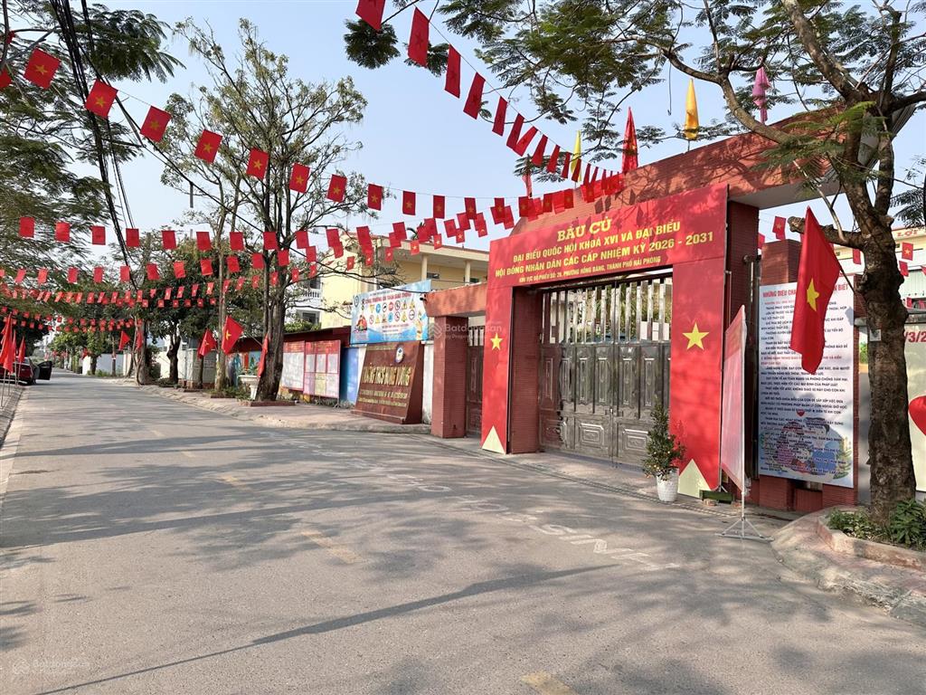 Hàng hiếm 95m2 ngõ thông giá chỉ 2,3 tỷ tại cầu vượt hùng vương, hb