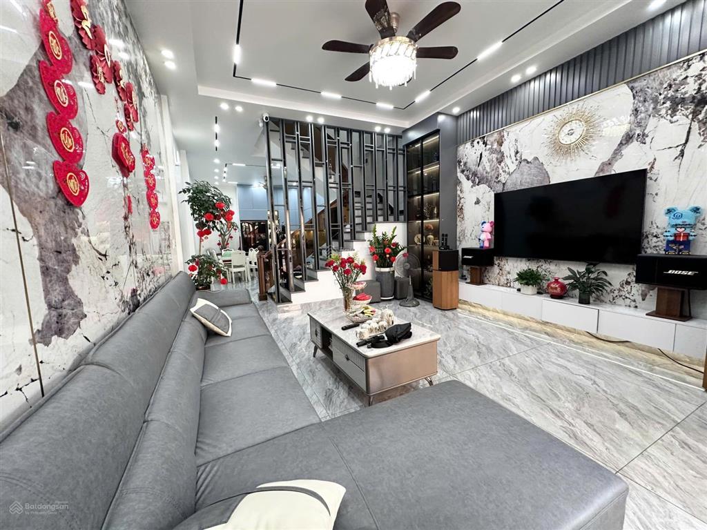 Nhà gần vinhome imperia, khu phân lô đồng bộ, dân xây độc lập gần 60m2 x 4 tầng rất đẹp