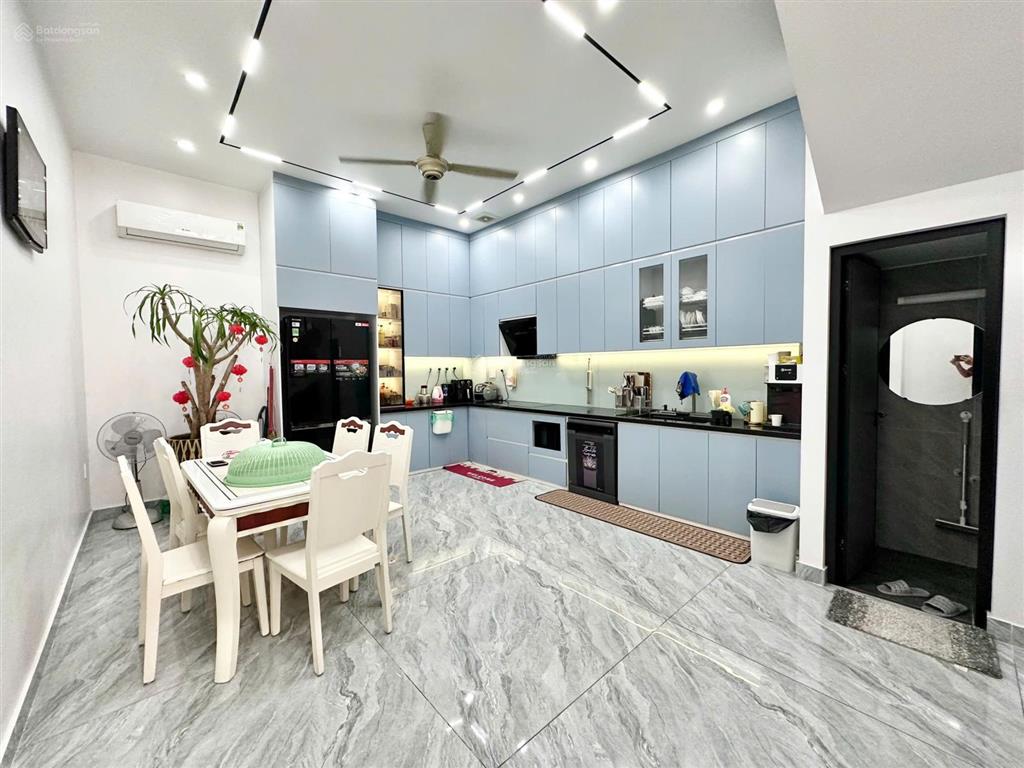 Nhà gần vinhome imperia, khu phân lô đồng bộ, dân xây độc lập gần 60m2 x 4 tầng rất đẹp