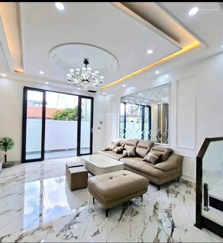 3,25 tỷ có ngay nhà 4 tầng ngay siêu thị mega trung tâm hồng bàng đầy tiện ích, trường học các cấp