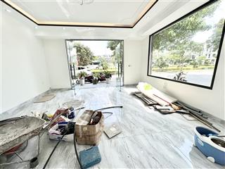 Hàng hiếm góc 2 mặt tiền hoàn thiện sẵn tại himlam hùng vương 6,x tỷ