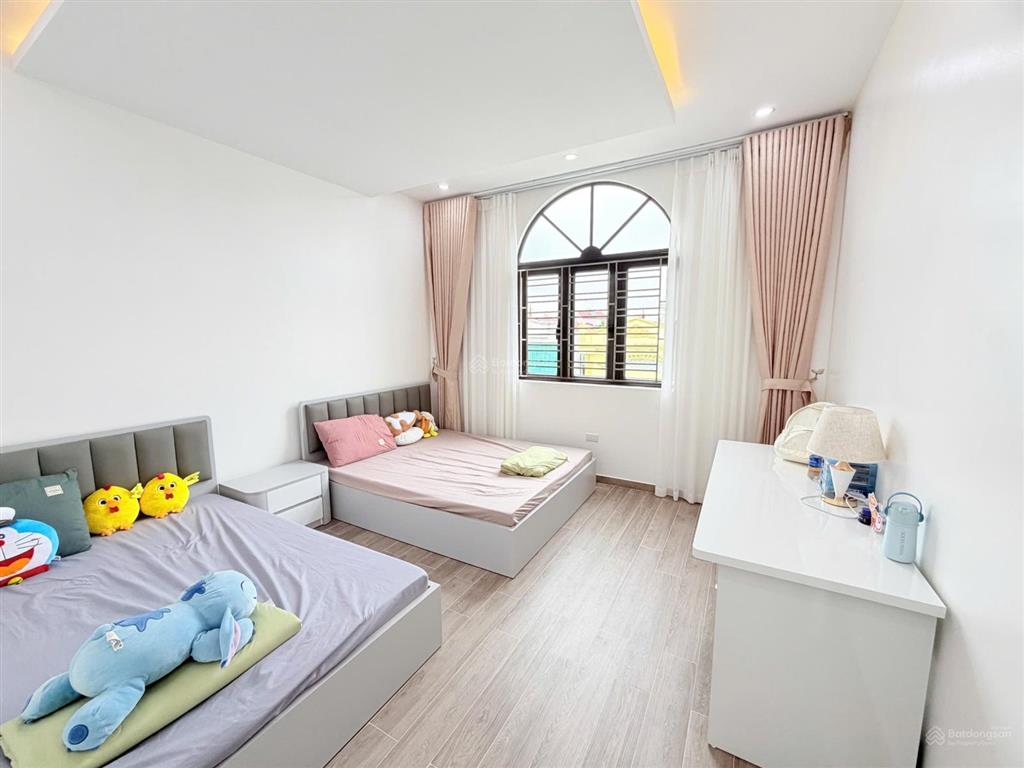 Nhà đẹp gần vinhomes imperia hồng bàng 4 tầng full nội thất, ô tô đỗ cửa