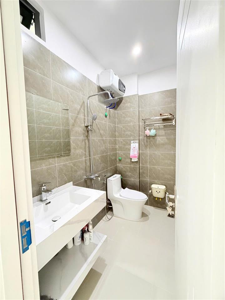 Nhà đẹp gần vinhomes imperia hồng bàng 4 tầng full nội thất, ô tô đỗ cửa