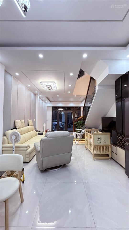 Siêu phẩm nhà đẹp 4 tầng độc lập tại phân lô hồ đá hồng bàng, hải phòng