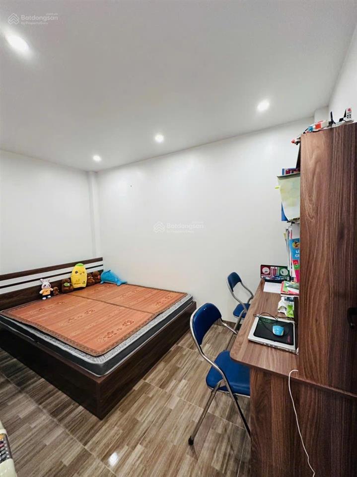 Nhà 3 tầng khu tái định cư vinhomes riverside hồng bàng  full nội thất chỉ 4,25 tỷ