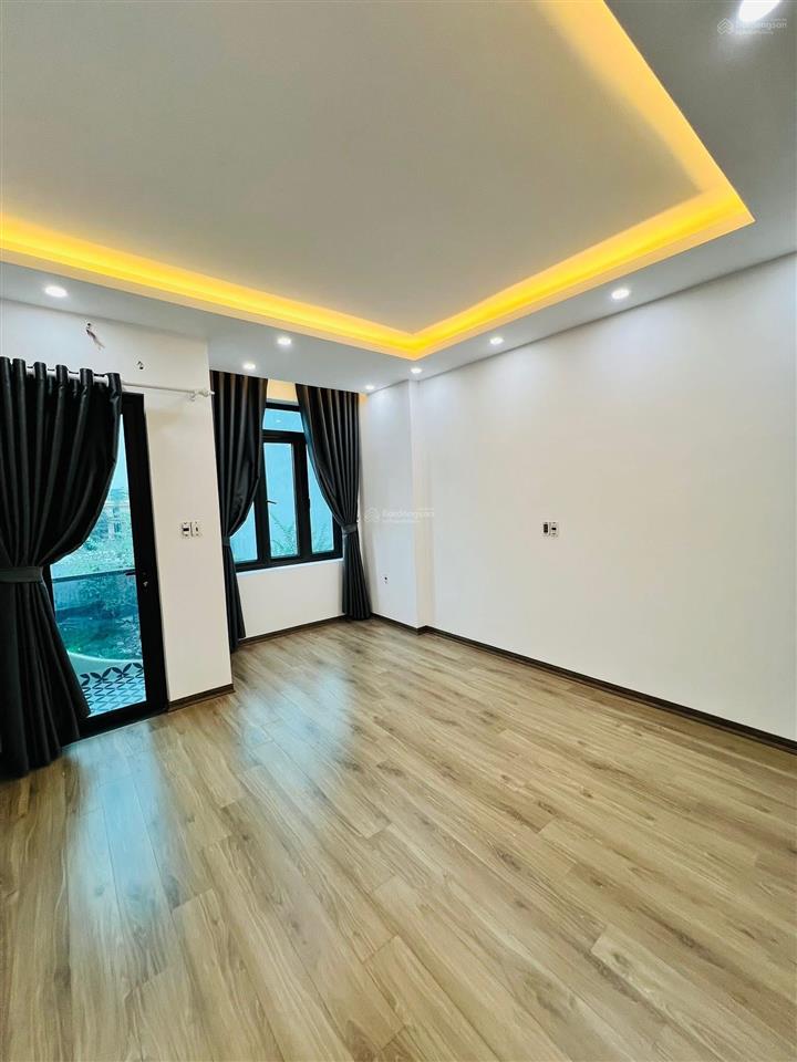 Nhà ngõ thông cực hiếm, ngay trung tâm hùng vương 3 tầng 57m2  2,99 tỷ
