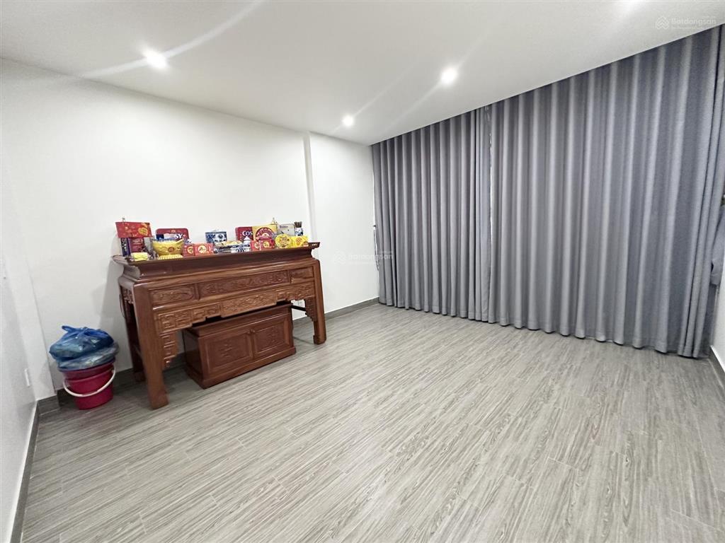 Bán nhà tđc hồ đá, hồng bàng 4 tầng độc lập, ô tô đỗ cửa giá 4,x5 tỷ