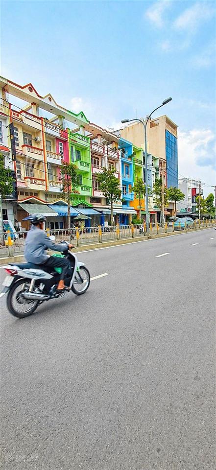 Nhà 4 tầng đẹp lung linh, tạ quang bửu quận 8 ngay central premium