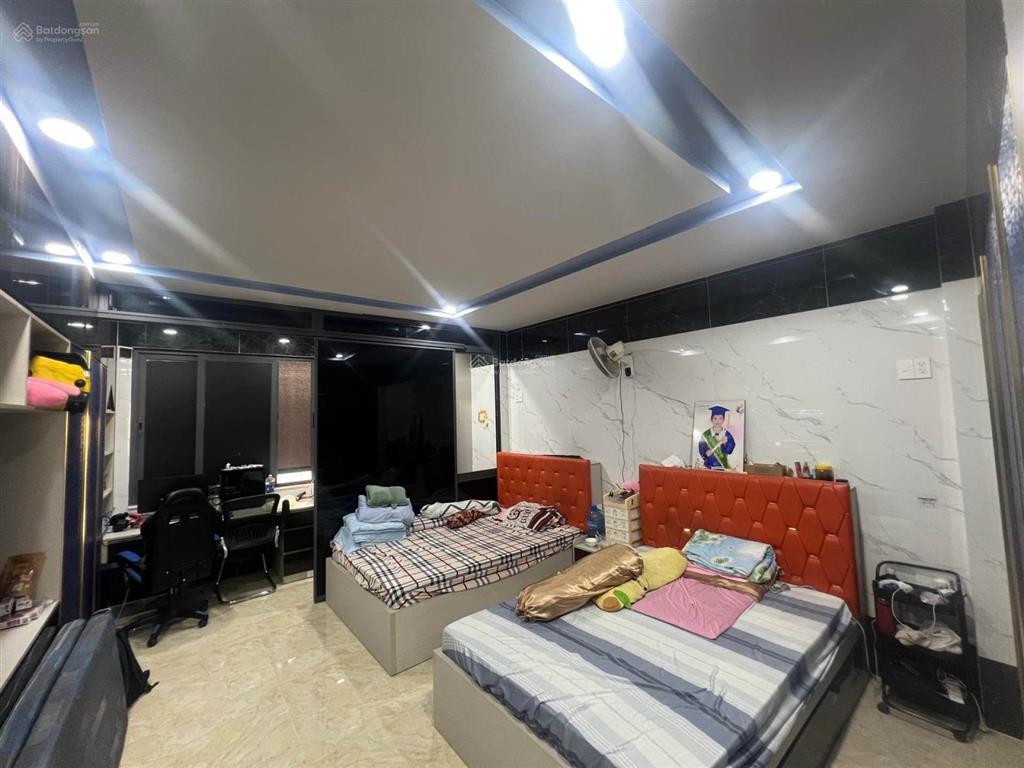 Nhà mặt tiền 7 tầng 6 x 19 có thang máy kinh doanh ks chdv vp dòng tiền 60t/1 tháng