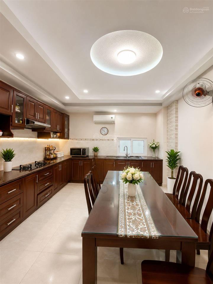 Bán gấp nhà 6 tầng ngay chợ rạch ông đường nguyễn thị tần quận 8