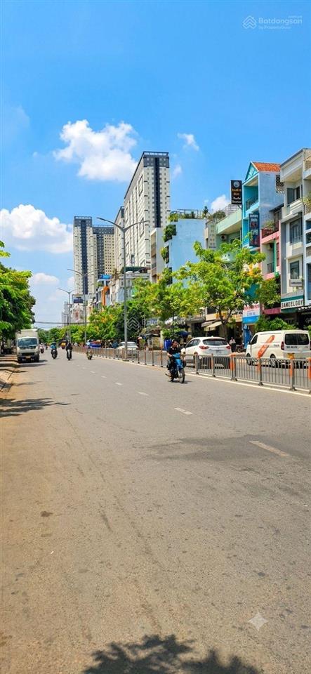 Vị trí vàng nhà mặt tiền 5 tầng tạ quang bửu quận 8 ngay parc mall