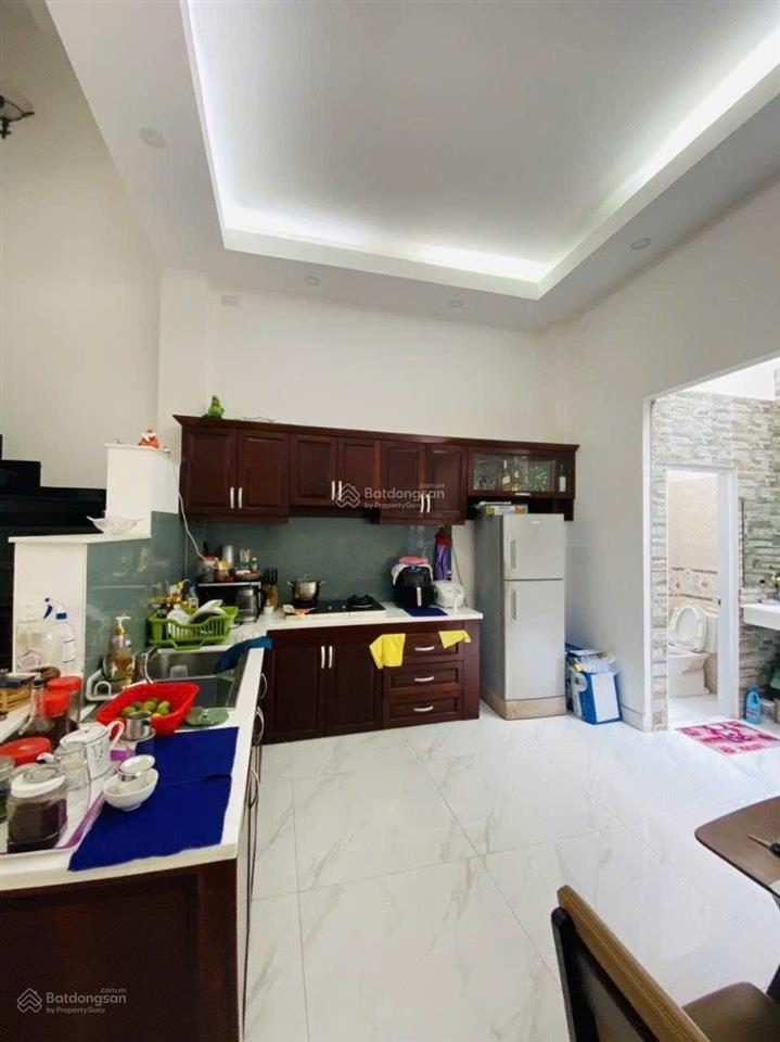 Nhà mặt tiền tạ quang bửu 4 tầng gần parc mall quận 8