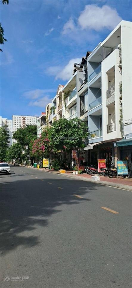 Ngộp bank bán nhà 5 tầng ngay parc mall cao lỗ, tạ quang bửu quận 8