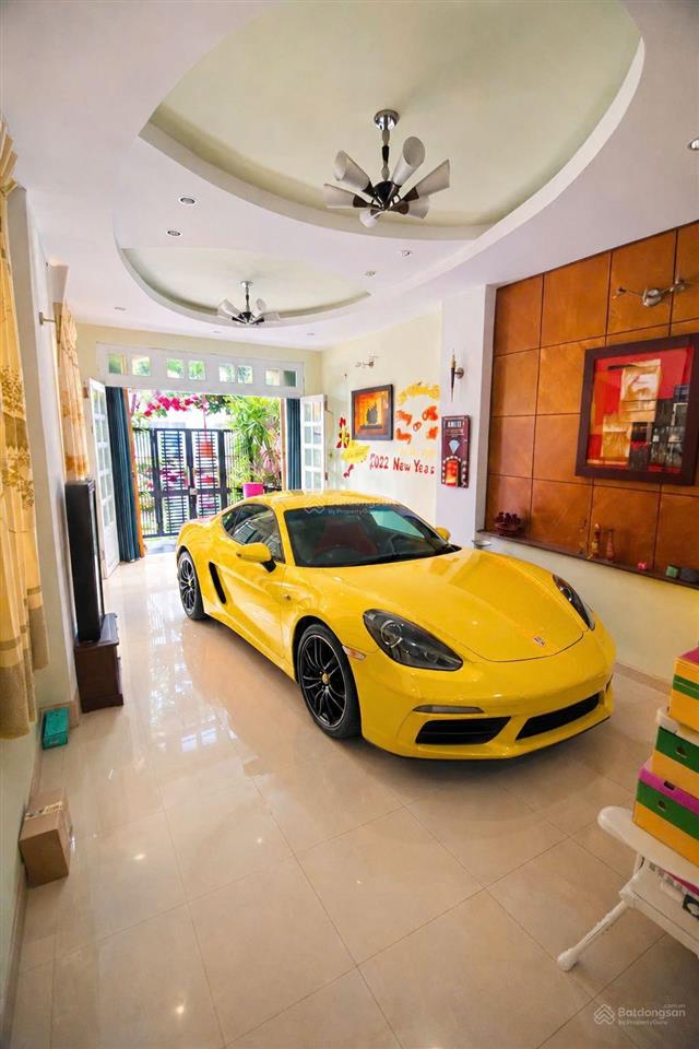 Bán nhà mặt tiền 6 x 20, 4 tầng, gần parc mall tạ quang bửu quận 8
