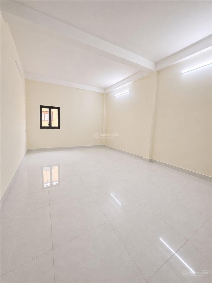 Bán nhà mặt tiền 4,5 x 25m tùng thiện vương quận 8 giáp q5