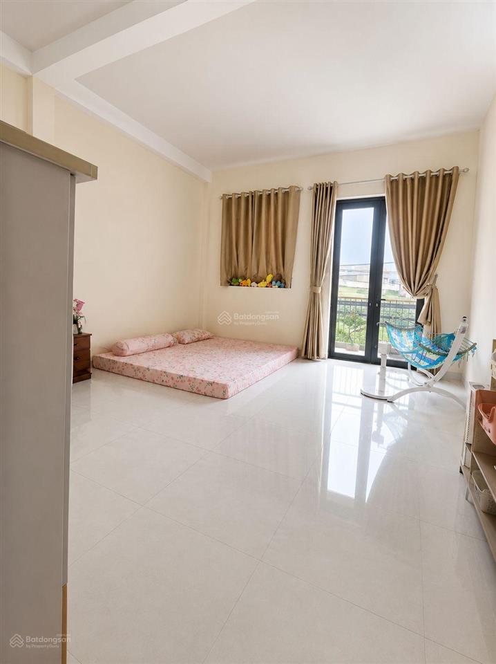 Bán nhà mặt tiền 4,5 x 25m tùng thiện vương quận 8 giáp q5
