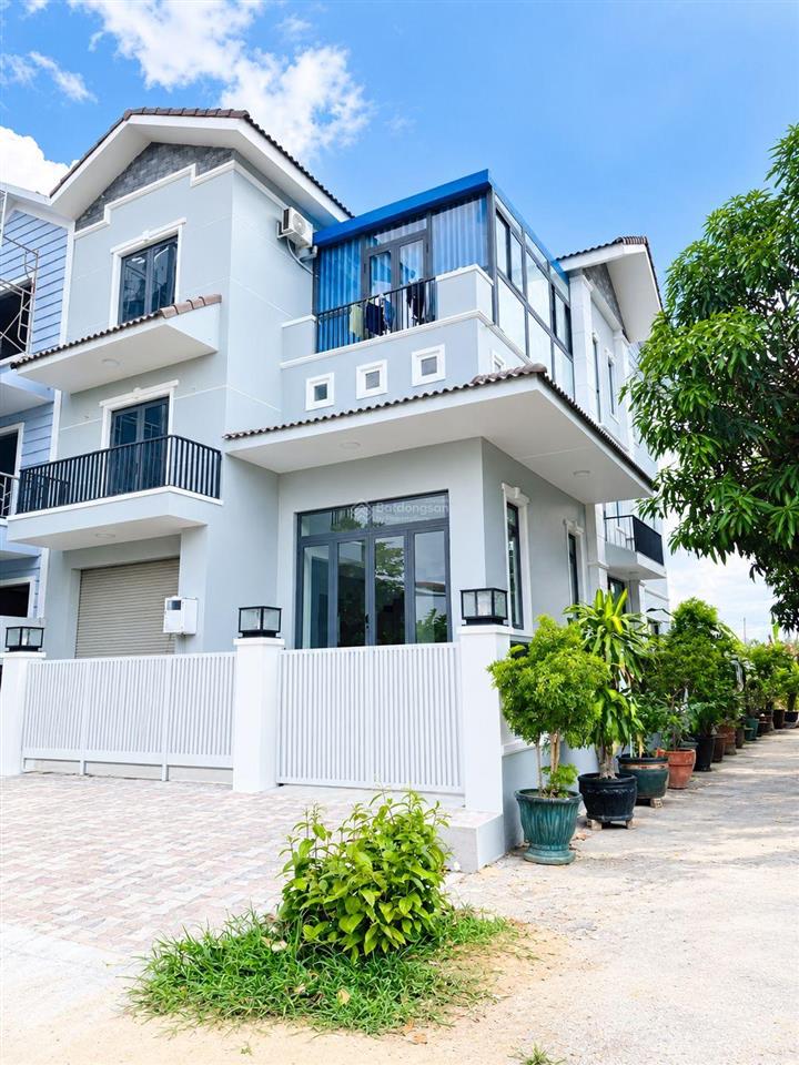 Bán biệt thự 3 tầng 10m x 20m, 10pn dòng tiền 30tr/tháng bình hưng gần bx quận 8