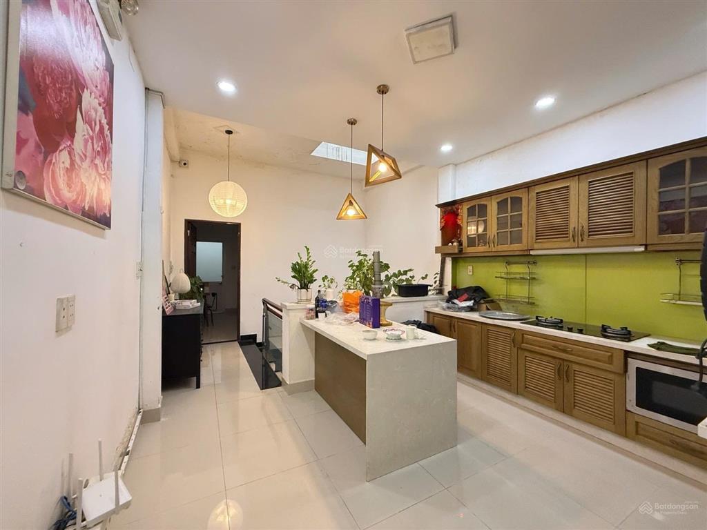 Hẻm kinh doanh tân quý, 2 phút qua aeon mall, 65m2, 2 tầng mới, ô tô tránh nhau, chỉ 8 tỷ xíu tl