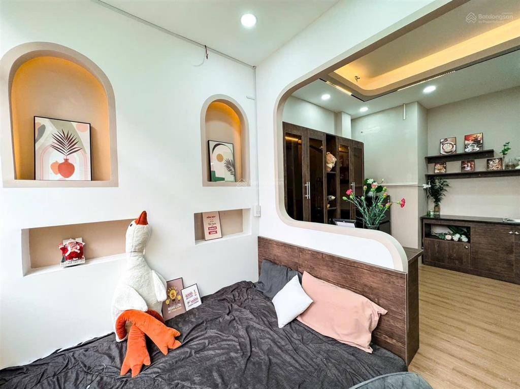 Chdv 1pn fnt cao cấp ban công thoáng mg riêng giá rẻ sát tdturmitlotte dễ đi q1q4q8