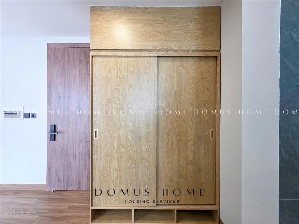 Cho thuê chdv studio ban công fnt cao cấp mg riêng giá rẻ gần đh tdtrmit dễ đi lotte sát q4q1q8