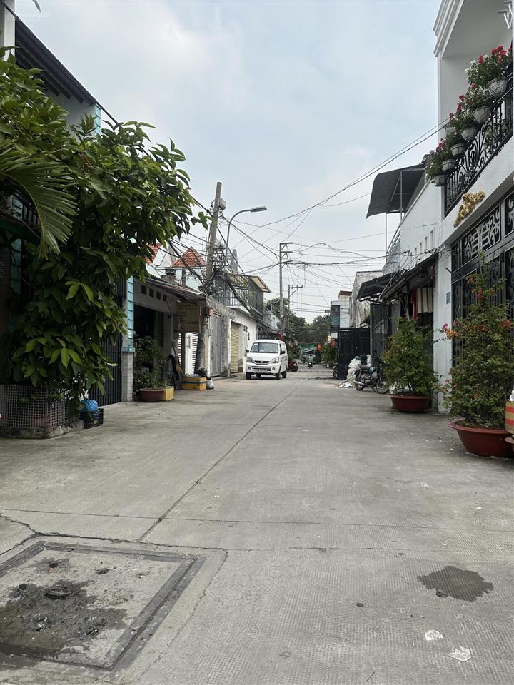 Bán nhà  mặt tiền hẻm xe hơi phạm hùng gần nhà hàng  bình xuyên  0949 757 ***