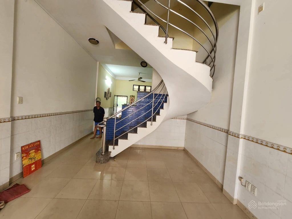 Mặt tiền đường đôi gần cao lỗ trung tâm quận 8 đối diện công viên  gần khu chung cư  aeon ca