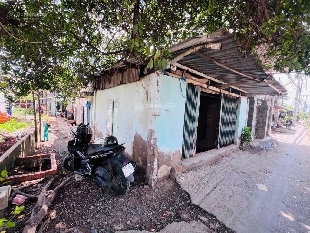 Q8 giảm sóc 2 tỷ  mặt tiền phú định viêw sông thoáng mát p16 q8  ngang khủng 7,1 m  còn 15 tỷ