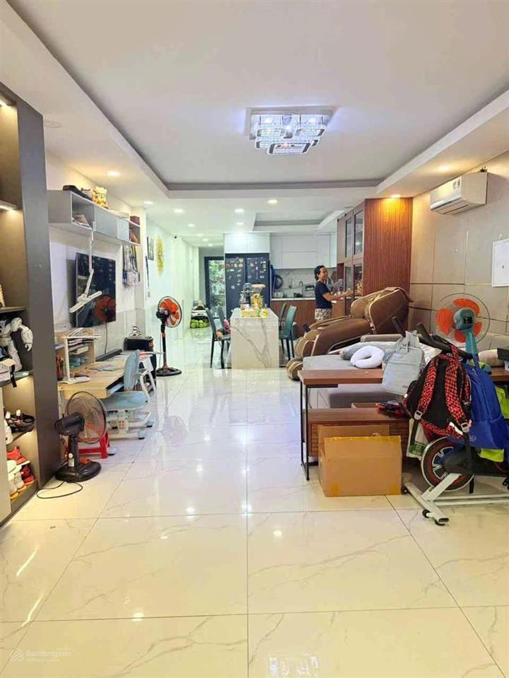 Ttq7  nhà đẹp 2 tầng  102 m tặng full nội thất cấp nhỉnh 11 tỷ
