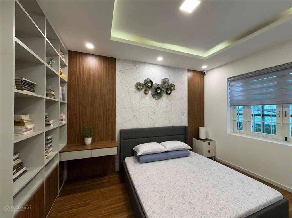 Ttq7  nhà đẹp 2 tầng  102 m tặng full nội thất cấp nhỉnh 11 tỷ