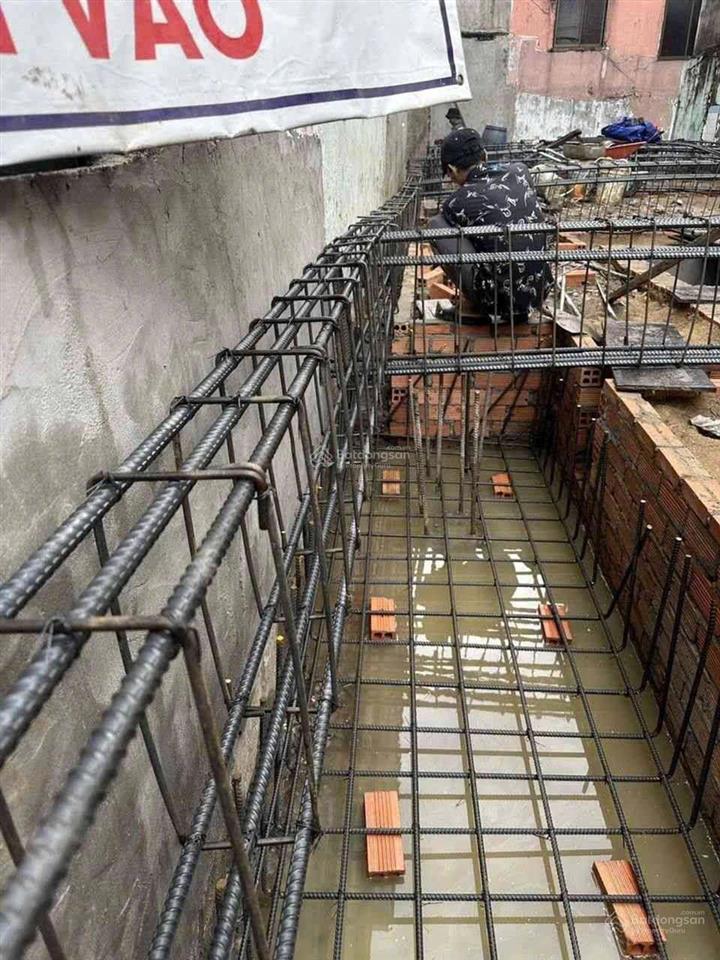Q8  bán gấp đất xây chdv đã làm móng xây 8tầng  hẻm xe hơi  cách mt hưng phủ 50 m  giá 8 tỷ