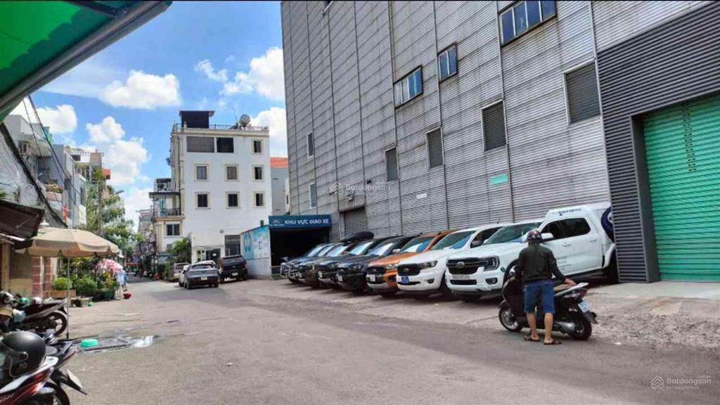 Bán đất tặng biệt thự ngay công viên dạ nam q8  sát cầu chữ y  ngang khủng 11,6 m  chỉ 29 t