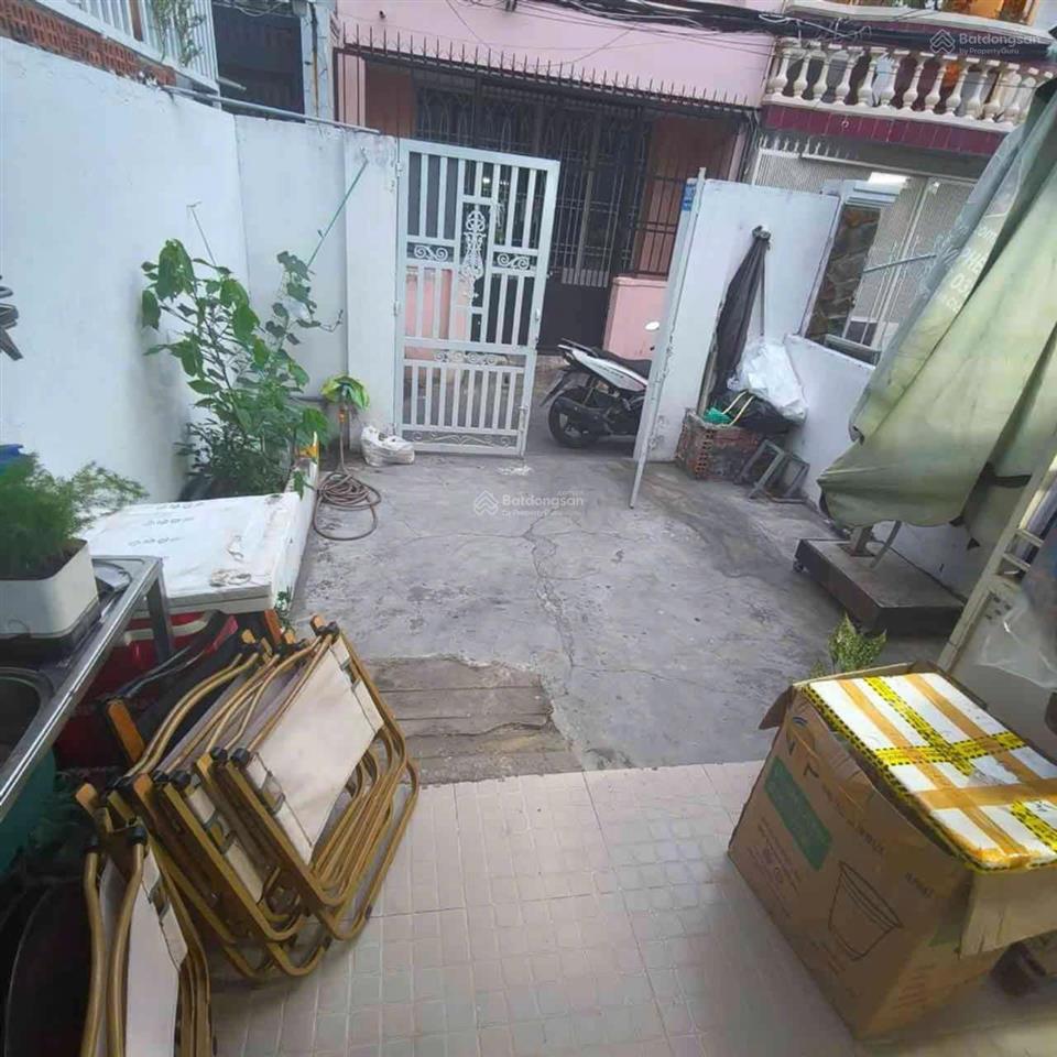 Nhà chính chủ lâu năm 117m2 chỉ 8 tỷ đất rộng, giá tốt  phạm thế hiển  phường chánh hưng q8