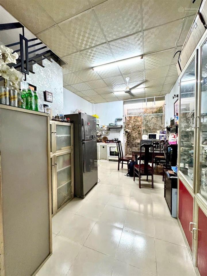 Bán nhà dương bá trạc q.8 | sát q.1 64 m 1 trệt + 1 lửng 2pn 2wc  giá 6,3 tỷ tl