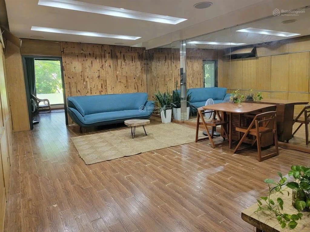 Bán đất tặng nhà nguyễn văn cưái mộ chỉ hơn 15 tỉ. ô tô tránh, lô góc 3 thoáng. mặt tiền hơn 6m.