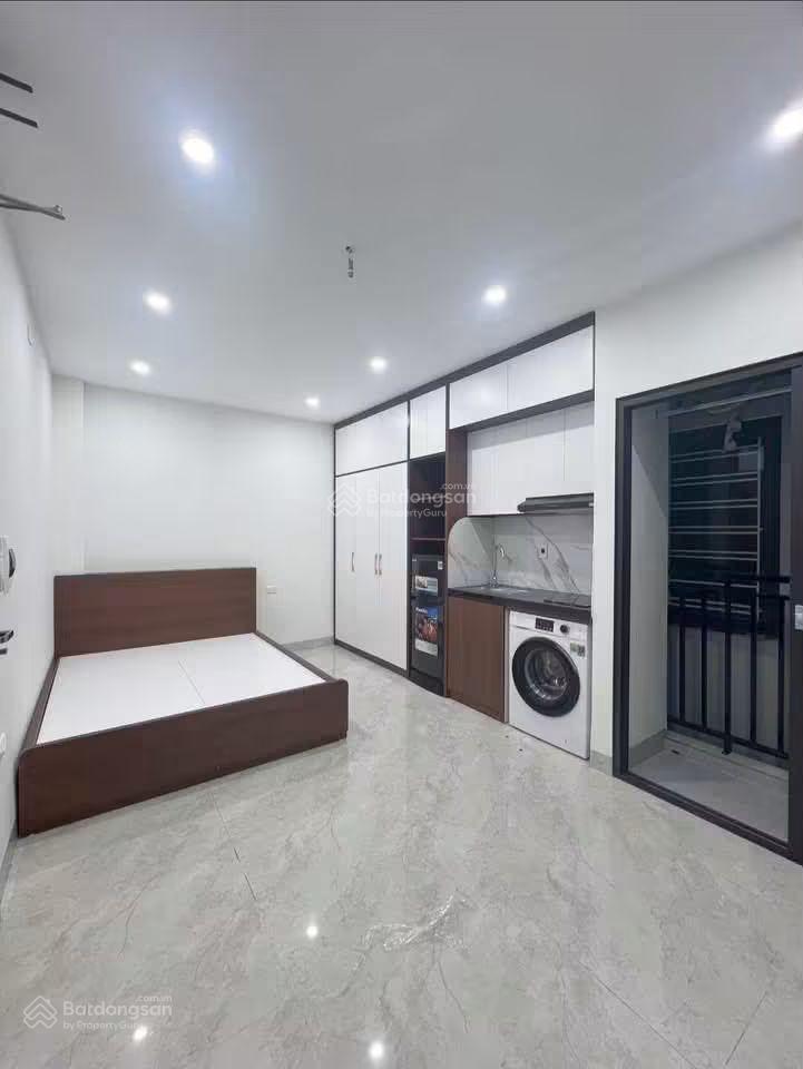 Căn hộ khép kín bát khối  cổ linh 4,5tr, full đồ, ban công thoáng sáng
